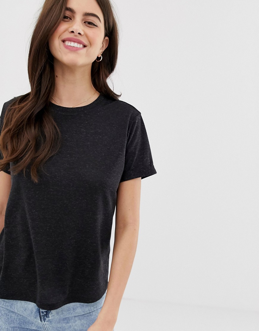 ASOS DESIGN - T-shirt met omgeslagen mouwen van linnenmix in zwart
