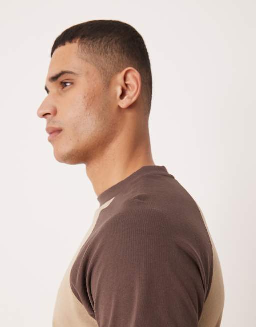 ASOS DESIGN - T-shirt met raglanmouwen en tekstprint in naturel , 4 van 5
