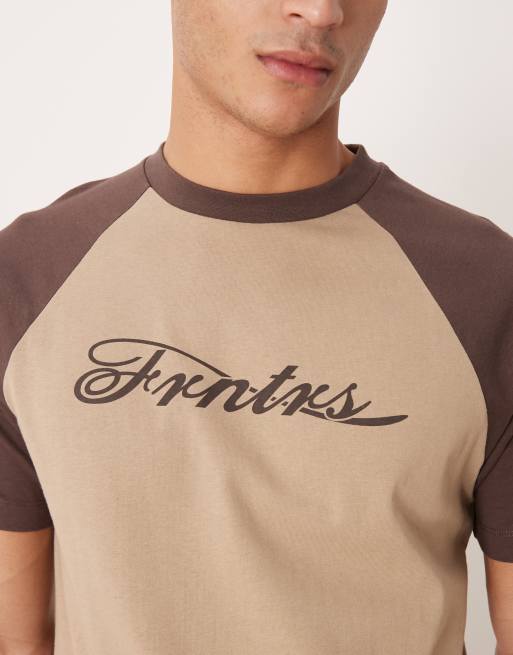 ASOS DESIGN - T-shirt met raglanmouwen en tekstprint in naturel , 5 van 5