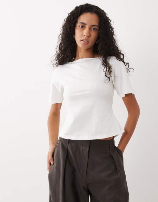 ASOS DESIGN T-shirt met strik op de rug in ecru, 3 van 4