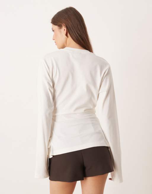 ASOS DESIGN - T-shirt met veters aan de zijkant in crème, 2 van 4