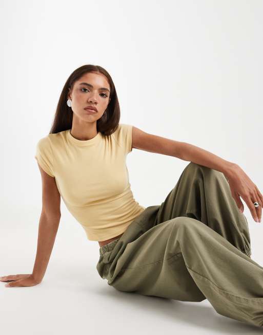 ASOS DESIGN - T-shirt mini morbida color latticello