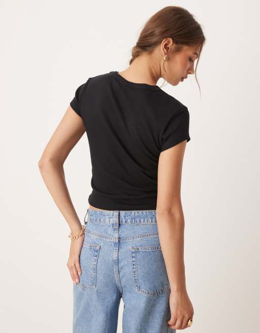 ASOS DESIGN - T-shirt mini nera con grafica floreale "Copenhagen" effetto candeggiato, 2 di 4