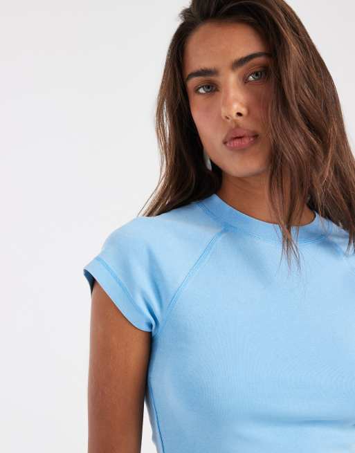 ASOS DESIGN - T-shirt mini ristretta con maniche raglan blu slavato, 2 di 4