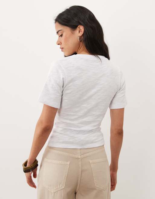 ASOS DESIGN T-Shirt mit Bindeband-Detail aus Strukturstoff in Weiß, 2 von 4