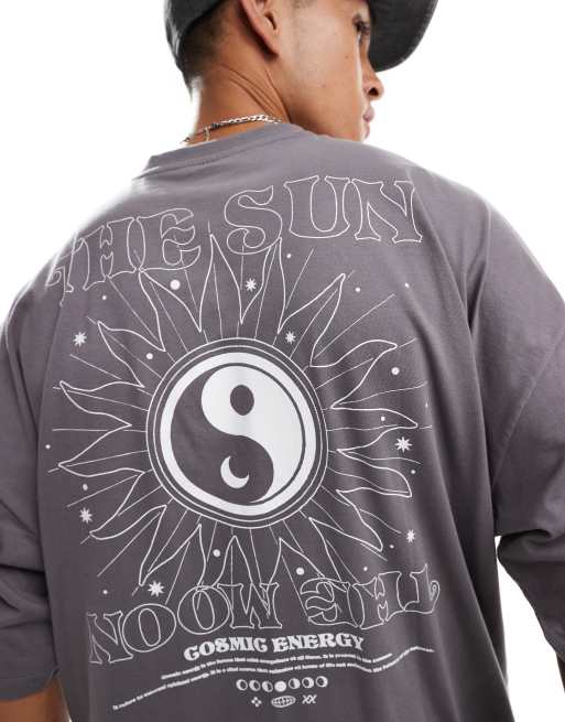 ASOS DESIGN – T-Shirt mit extremer Oversize-Passform in Grau mit Himmelskörper-Rückenprint