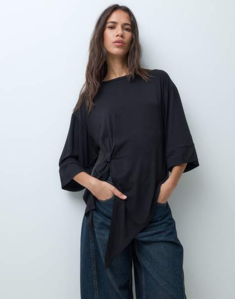 ASOS DESIGN T-Shirt mit Knotendetail und Cape-Ärmeln in Schwarz - view 1