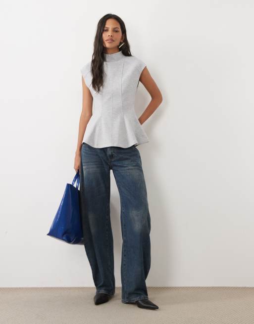 ASOS DESIGN T-Shirt mit Korsett-Nähten in Grau, 3 von 4
