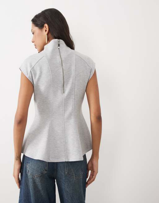 ASOS DESIGN T-Shirt mit Korsett-Nähten in Grau, 4 von 4