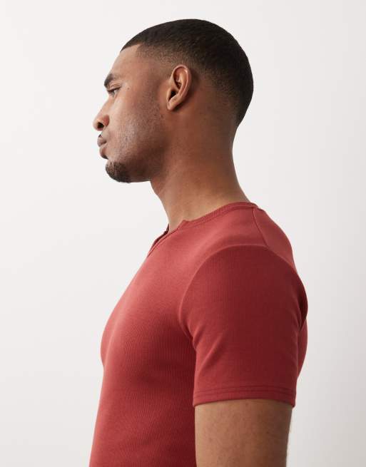 ASOS DESIGN - T-shirt moulant côtelé avec col à encoche - Bordeaux, 4 de 5