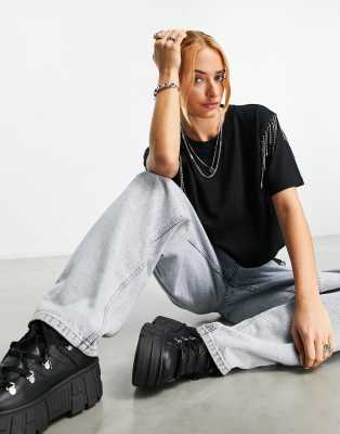 T-shirt nera con finiture con strass sui giromanica-Nero - ASOS DESIGN T-shirt donna  - immagine1