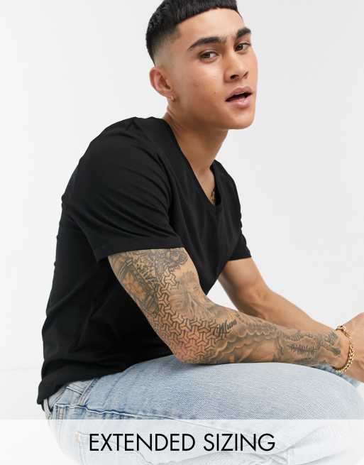 ASOS DESIGN - T-shirt nera con scollo a V