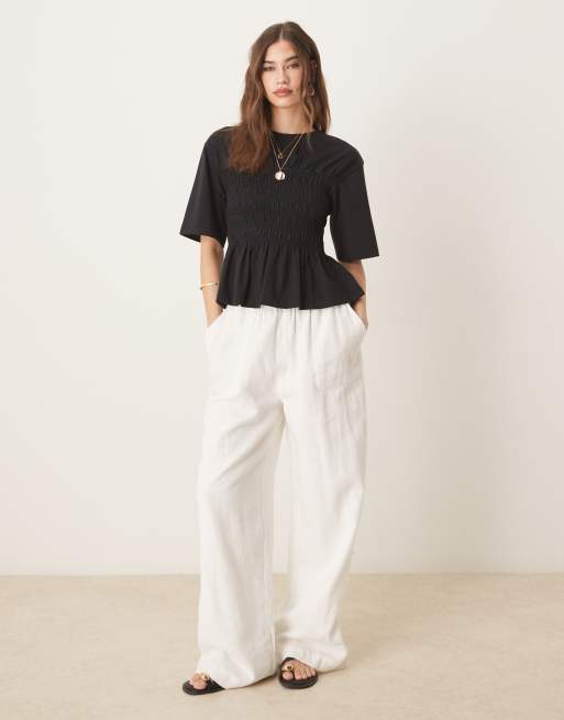 ASOS DESIGN - T-shirt nera con vita arricciata, 2 di 4