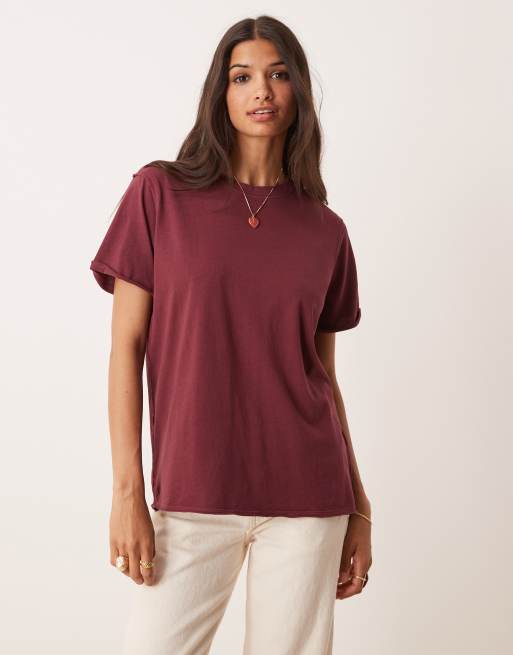 ASOS DESIGN – T-shirt o bardzo luźnym kroju z surowym wykończeniem w spranym wiśniowym kolorze