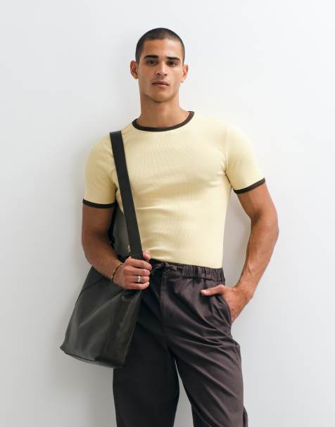 ASOS DESIGN T-shirt o kroju podkreślającym sylwetkę z wykończeniem ringer w żółty prążek - view 1