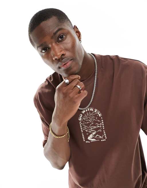 ASOS DESIGN - T-shirt oversize à imprimé paysage sur la poitrine - Marron