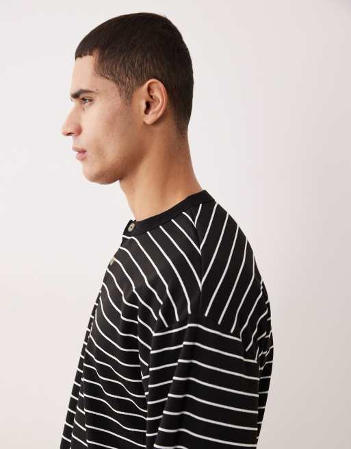 ASOS DESIGN - T-shirt oversize à manches longues et col boutonné - Noir et blanc à rayures , 4 de 5