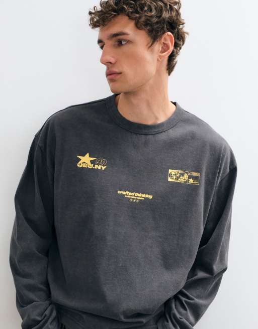 ASOS DESIGN T-shirt oversize a maniche lunghe con stampa in grigio slavato, 3 di 5