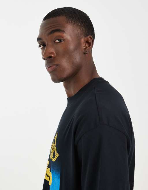ASOS DESIGN - T-shirt oversize a righe nera con grafica a tema calcio, 3 di 5