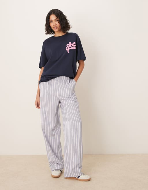 ASOS DESIGN - T-shirt oversize avec imprimé fleuri au dos - Bleu marine, 3 de 4