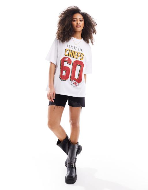ASOS DESIGN - T-shirt oversize avec imprimé Kansas City Chiefs sous licence - Blanc, 3 de 4