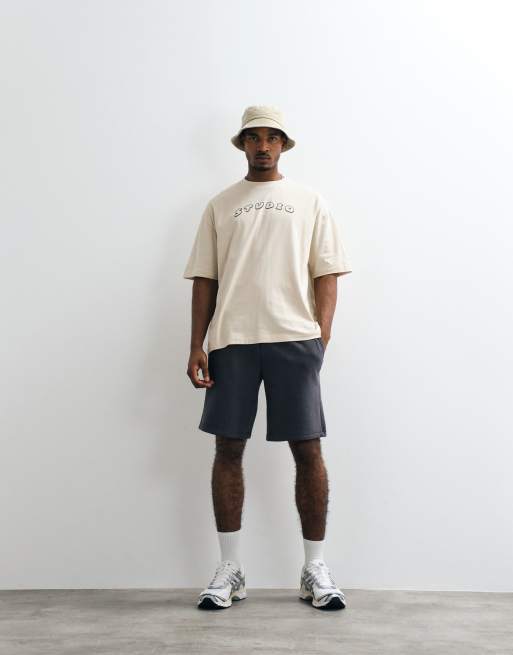 ASOS DESIGN - T-shirt oversize avec imprimé studio - Gris, 2 de 5