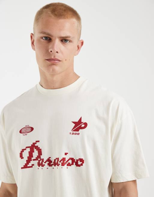 ASOS DESIGN - T-shirt oversize avec imprimé style football - Blanc cassé, 2 de 5