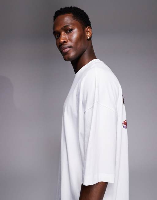 ASOS DESIGN - T-shirt oversize bianca con stampa di automobile Italia, 4 di 5