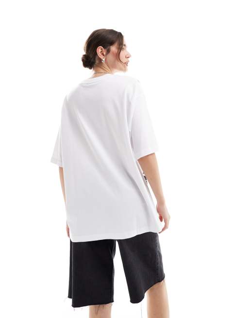 ASOS DESIGN - T-shirt oversize bianca con stampa grafica di gilet, 4 di 4