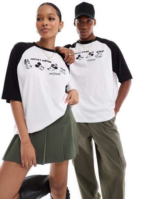 ASOS DESIGN - T-shirt oversize color bianco sporco e nero con maniche raglan e stampe Disney di Topolino e amici