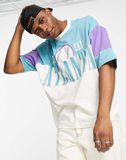 ASOS DESIGN - T-shirt oversize color block blu ed écru con scritta 