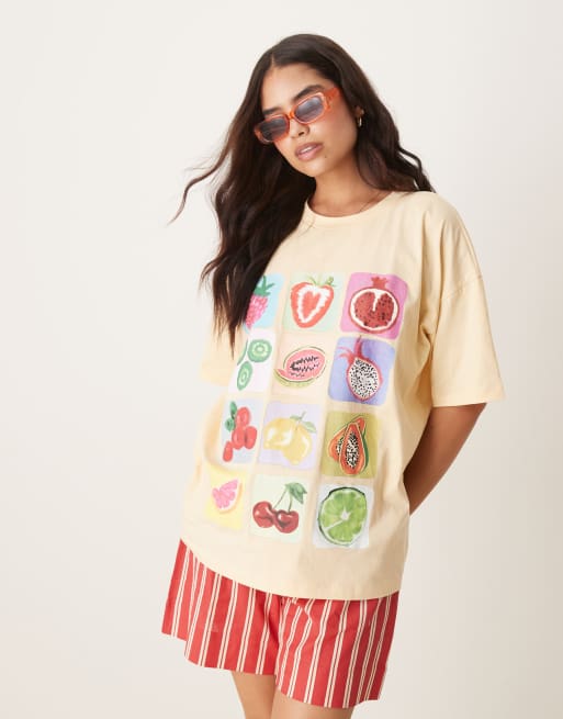 ASOS DESIGN - T-shirt oversize color latticello con grafica di frutta