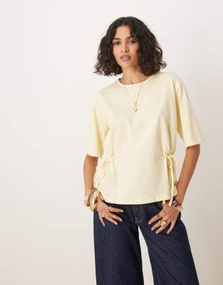 ASOS DESIGN - T-shirt oversize color limone con allacciatura - view 1