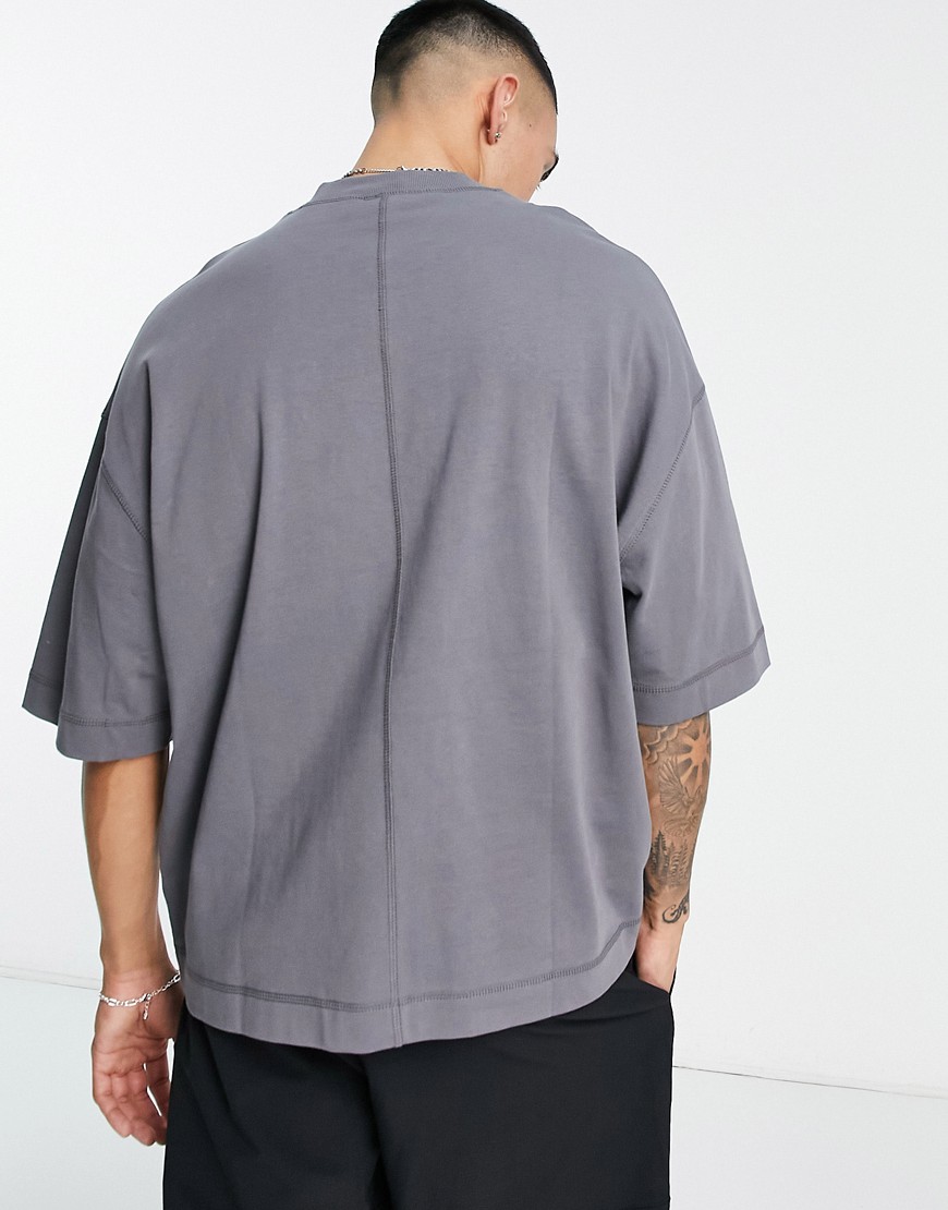 T-shirt oversize con cuciture nero slavato-Grigio - ASOS DESIGN T-shirt donna  - immagine1