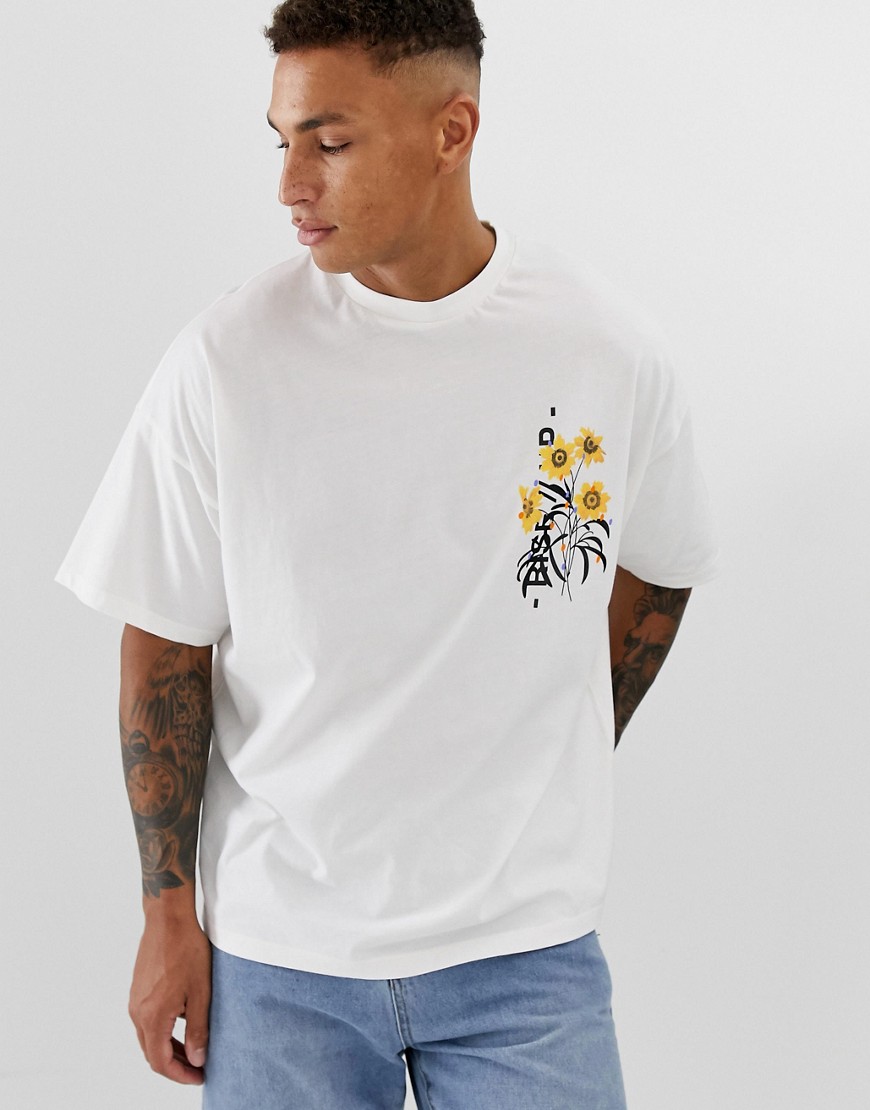 ASOS DESIGN - T-shirt oversize con piccola scritta e stampa sul petto a tecnica lucida-Bianco