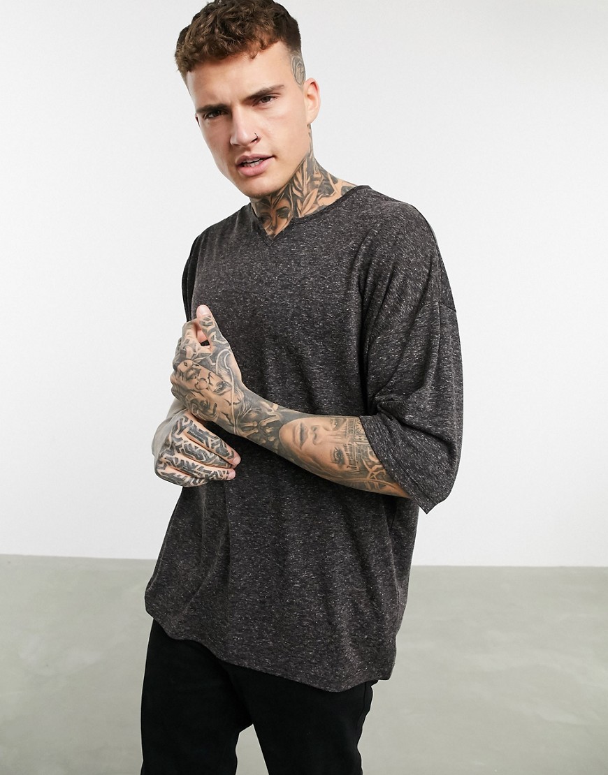 ASOS DESIGN - T-shirt oversize con scollo con intaglio e mezze maniche in misto lino nera-Nero