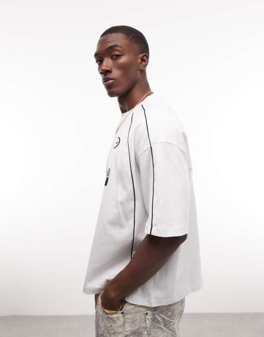 ASOS DESIGN - T-shirt oversize coupe carrée à imprimé football - Blanc, 4 de 5