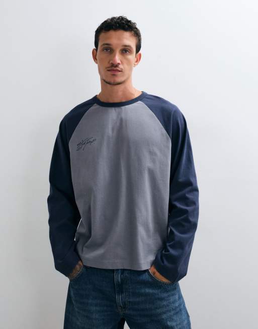 ASOS DESIGN t-shirt oversize coupe carrée à manches raglan imprimé gris délavé et bleu marine, 5 de 5