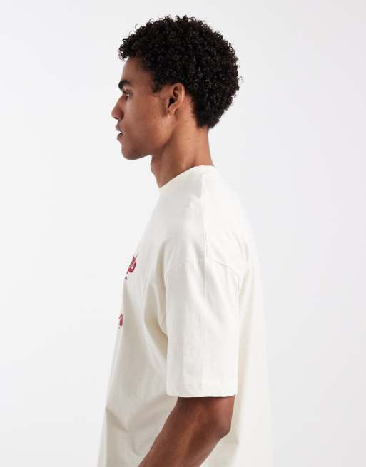 ASOS DESIGN - T-shirt oversize coupe carrée avec imprimé style football - Blanc cassé, 5 de 5