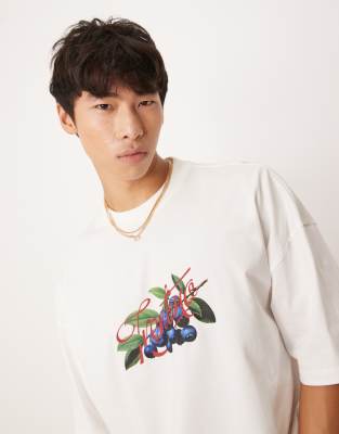 ASOS DESIGN - T-shirt oversize coupe carrée en tissu épais avec imprimé fruits - Blanc cassé - view 1