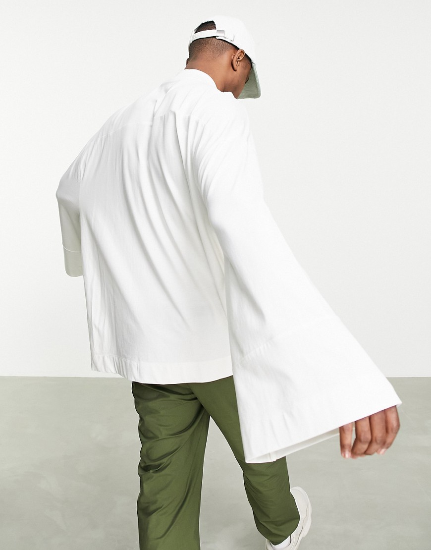 T-shirt oversize dolcevita a maniche lunghe bianco sporco - ASOS DESIGN T-shirt donna  - immagine3