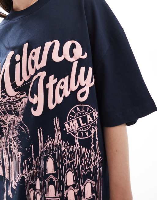 ASOS DESIGN - T-shirt oversize en maille à imprimé Milano en relief - Bleu marine, 3 de 4