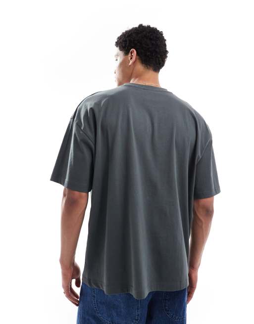 ASOS DESIGN - T-shirt oversize grigio antracite con grafica sportiva, 3 di 4