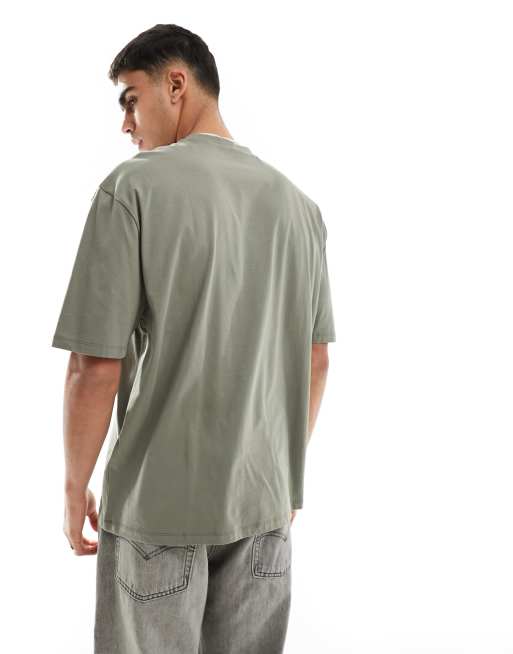 ASOS DESIGN - T-shirt oversize marrone con stampa di rosa sul petto, 3 di 4
