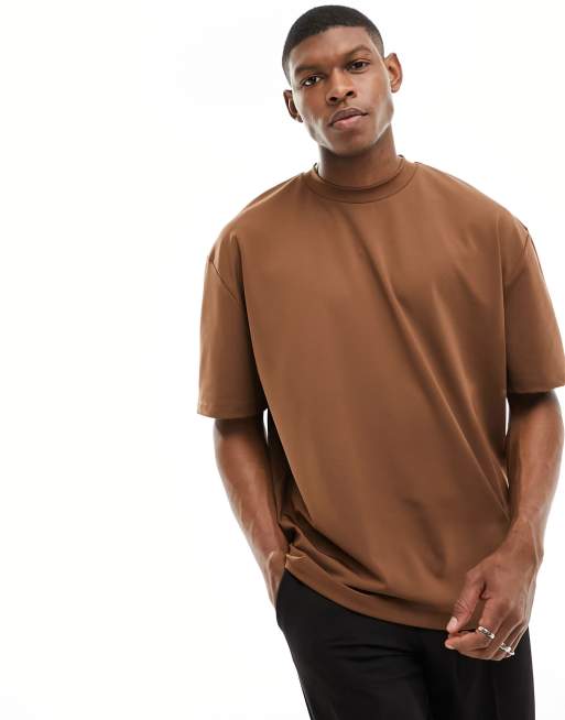 ASOS DESIGN - T-shirt oversize marrone in tessuto scuba