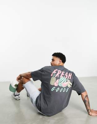 T-shirt oversize nera con frutta stampata sul retro-Grigio - ASOS DESIGN T-shirt donna  - immagine1