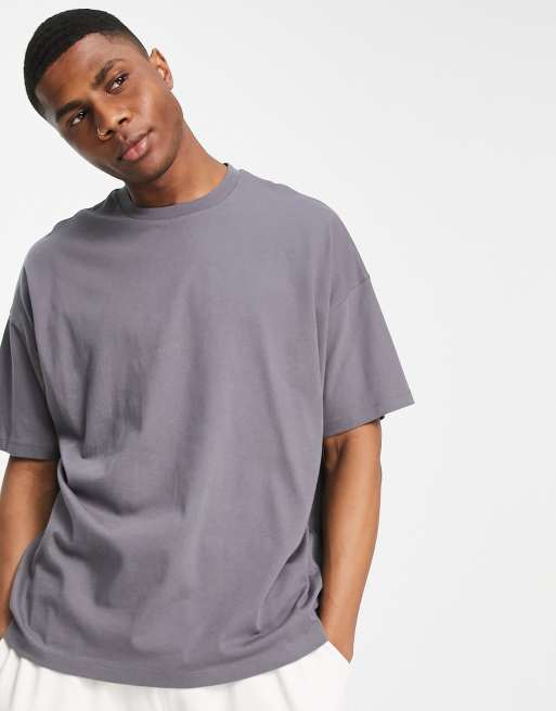 ASOS DESIGN - T-shirt oversize nero slavato con girocollo