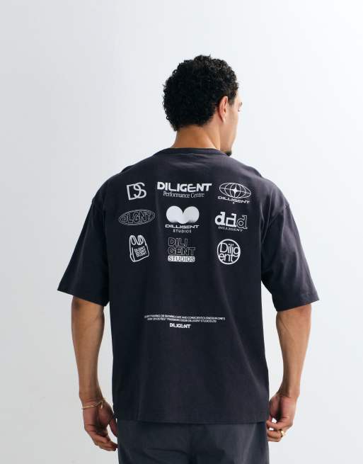 ASOS DESIGN - T-shirt oversize pesante lavaggio nero con grafica sul retro, 4 di 5