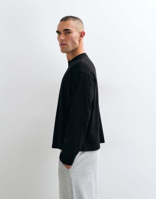 ASOS DESIGN T-shirt oversize squadrata a maniche lunghe con grafica sul petto nera, 4 di 5