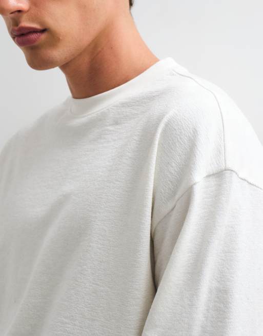 ASOS DESIGN T-shirt oversize squadrata a maniche lunghe in crema testurizzata, 2 di 5